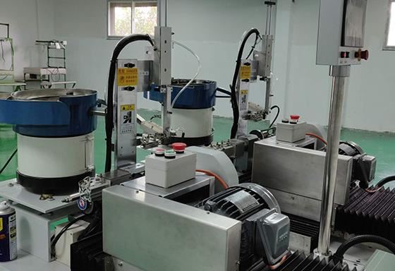 全自動外圓（yuán）研磨機