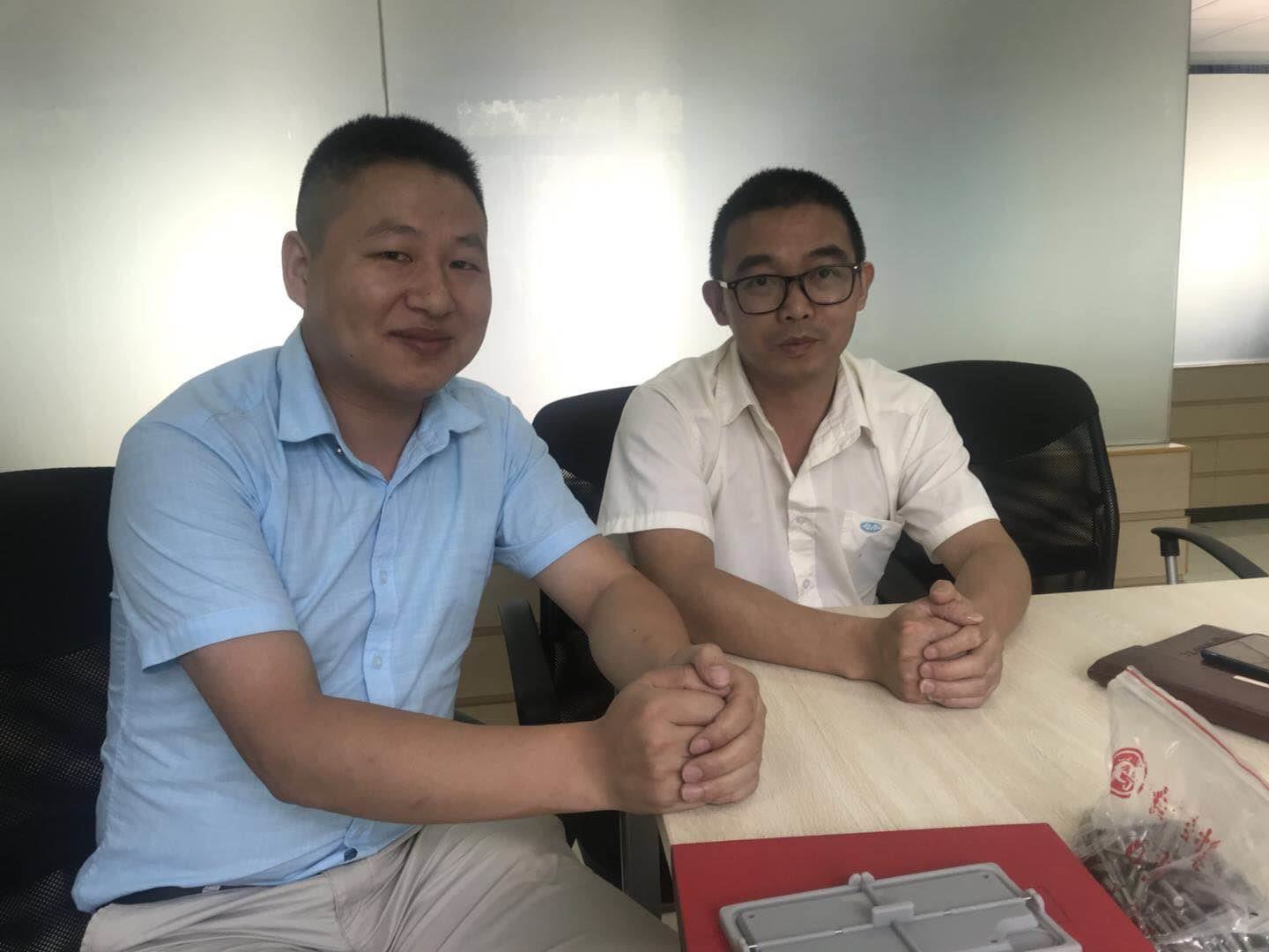 麻豆免费视频矽橡膠應邀參加藍思科技橡膠包膠製品項目研（yán）討（tǎo）會